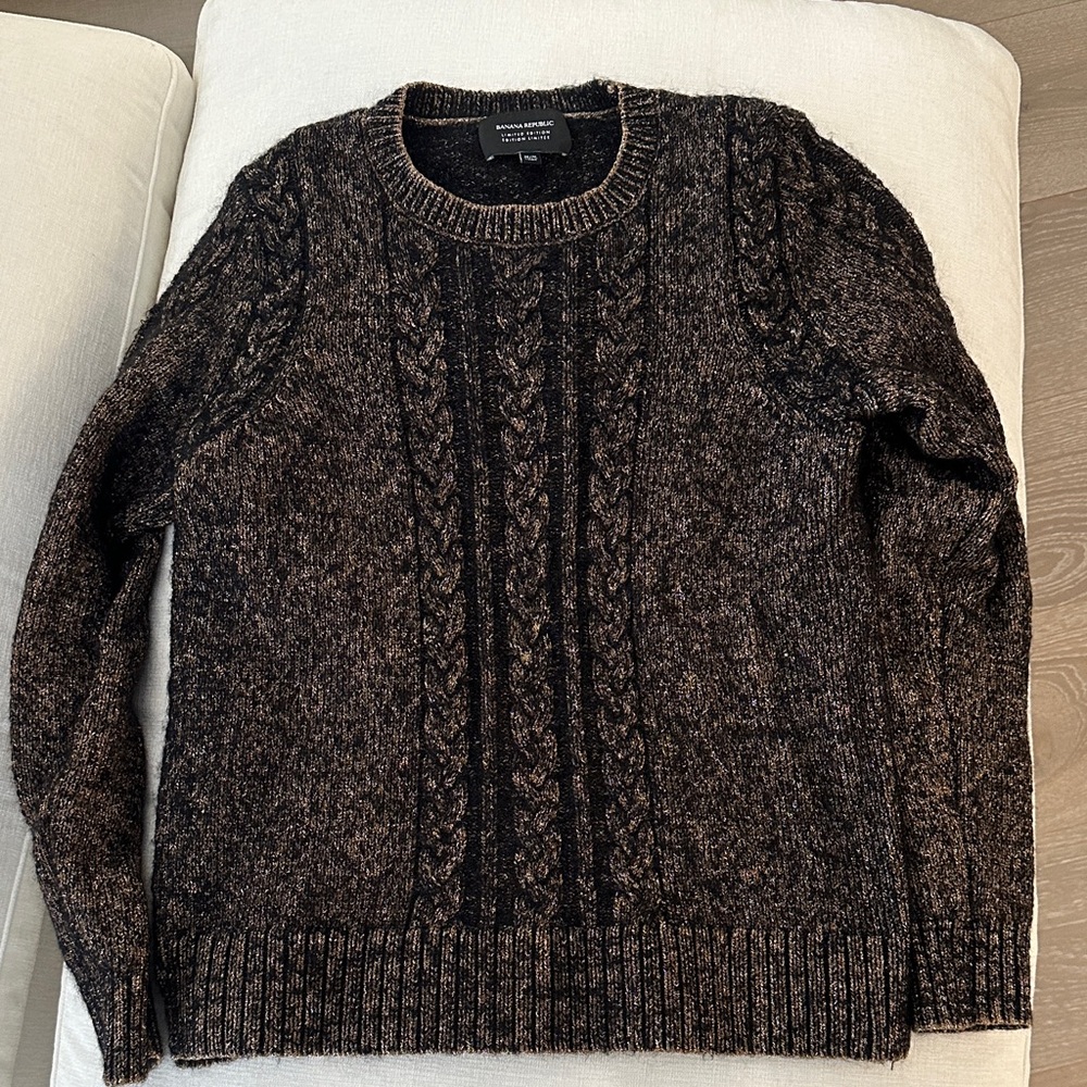 Banana Republic Limited Edition Cable Knit Sweater Medium